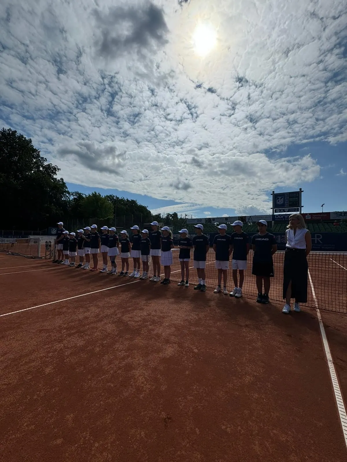 Spannendes Saisonauftaktspiel des Blau-Weiss Neuss Teams in der 2. Liga